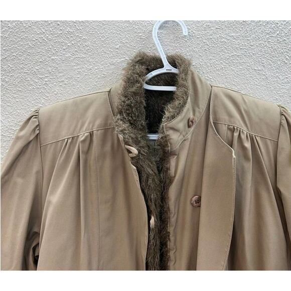 London Fog Womens Tan Faux Fur Lined Button Up Trench Coat Size 6 Reg Vintage - Picture 2 of 12